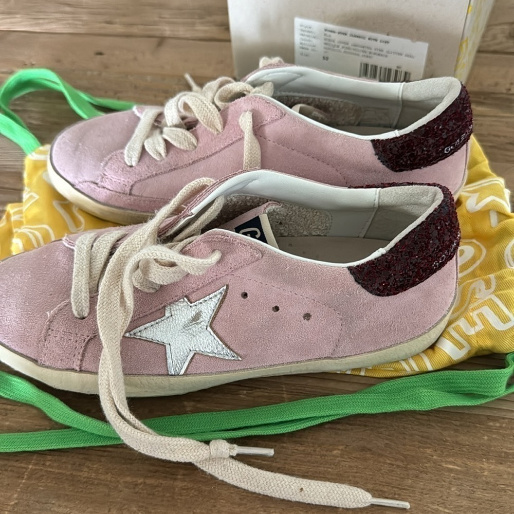 Girl Pink Suede Golden Goose Sneakers. Size 32